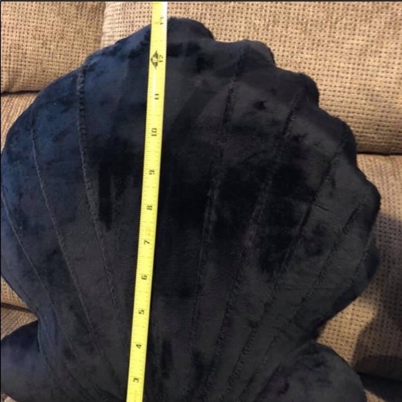 3 Brand new plush sea shell pillows🐚 - Picture 2 of 3